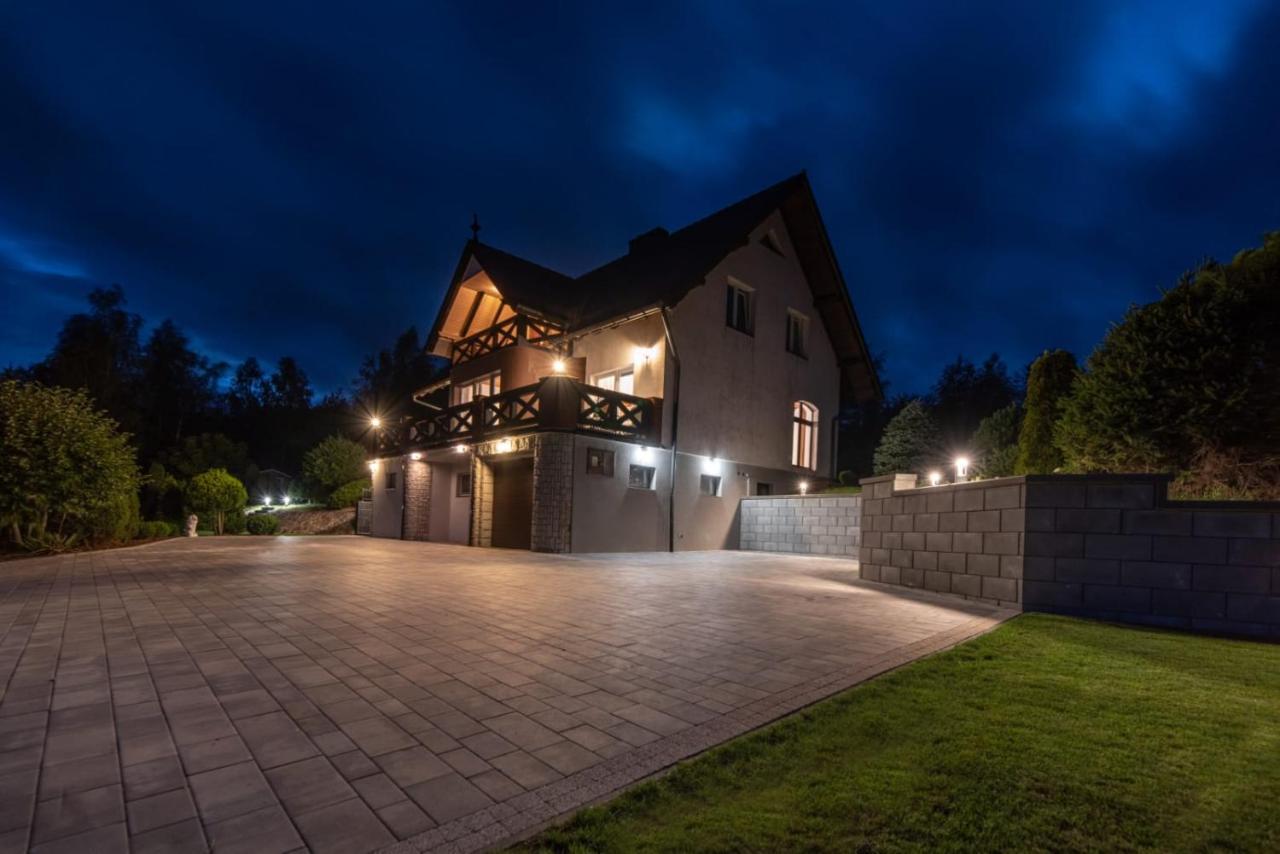 Dom na wzgórzu z widokiem na jezioro Lipnica (Bytow) Exterior foto